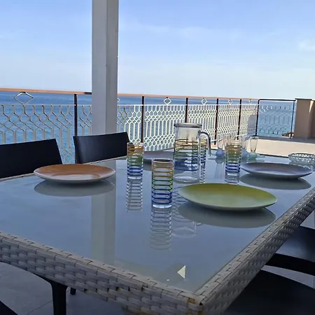 Cleopatra Apartman Santa Teresa di Riva